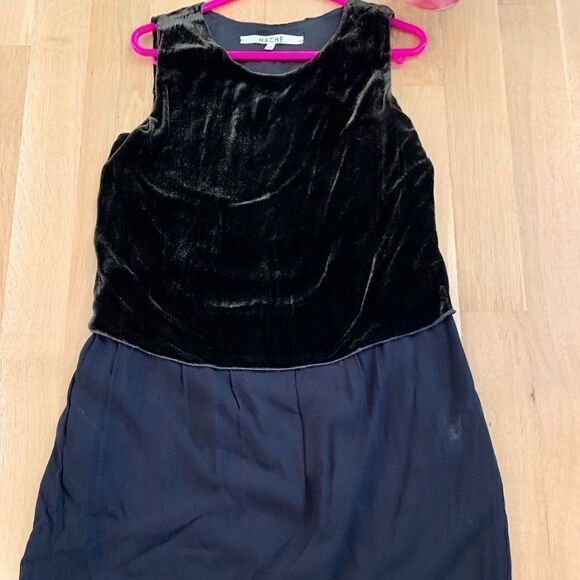 ✨Host Pick✨Hache short sleeved dress - Picture 3 of 4